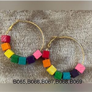 Boutique colorful blocks on hoop earring. Gold hardware NW0T